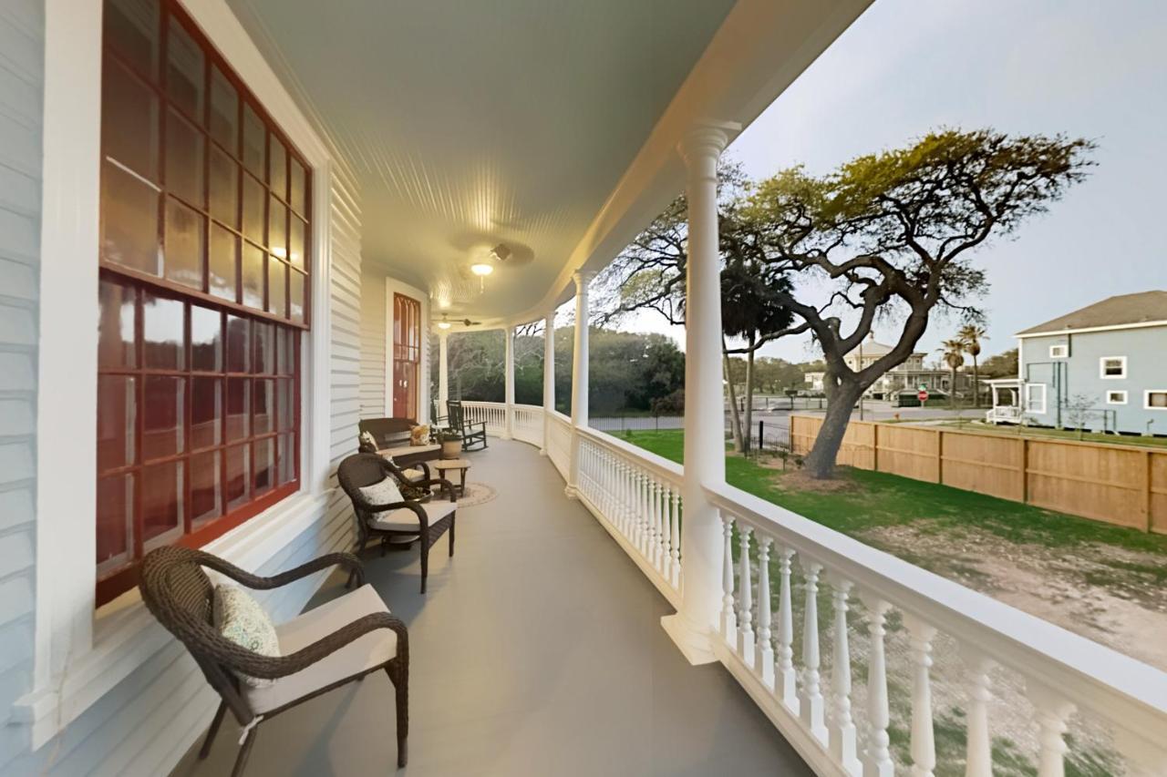 Sealy Hutchings Suite - Unique Stay In Iconic Estate Home Galveston Kültér fotó